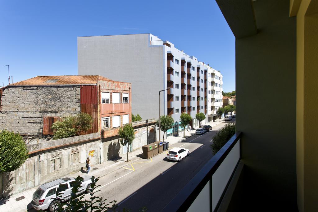 Music House Apartment Порту Экстерьер фото