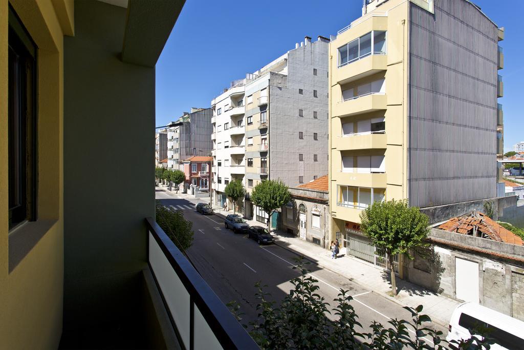 Music House Apartment Порту Экстерьер фото